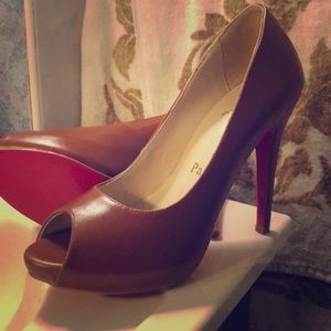 Brown Leather Red bottom heels🌸